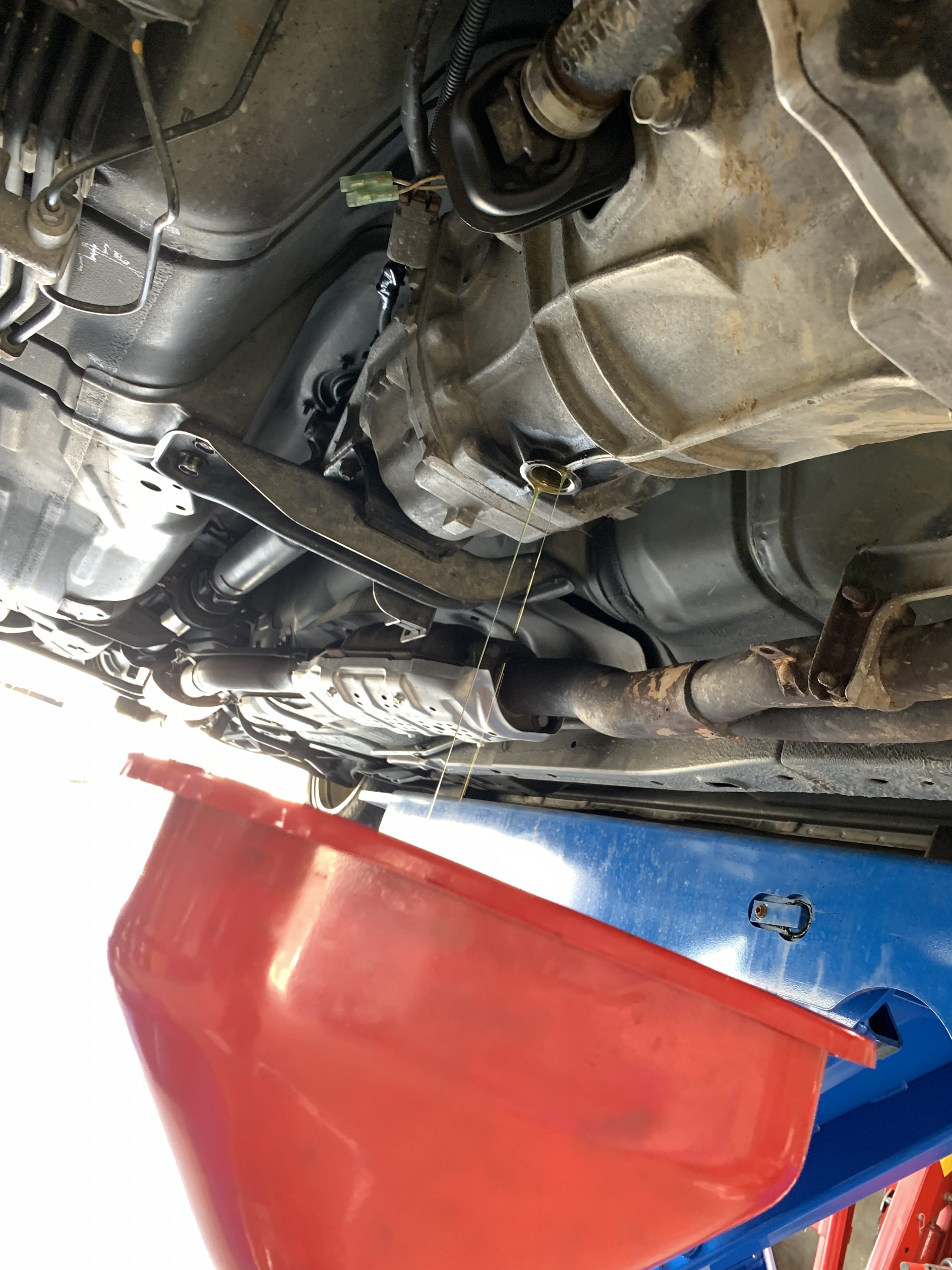 S15 ミッションオイル交換 車検 故障修理は安心 満足 確実のピットワン タイヤ アライメントなど足回りの事はピットワンタイヤーズにお任せください
