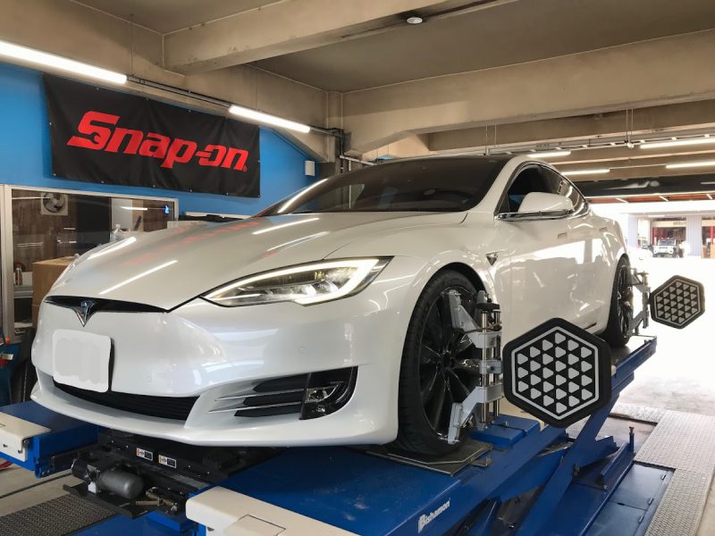 テスラ モデルS｜岐阜｜アライメント調整、車高調取り付けの事